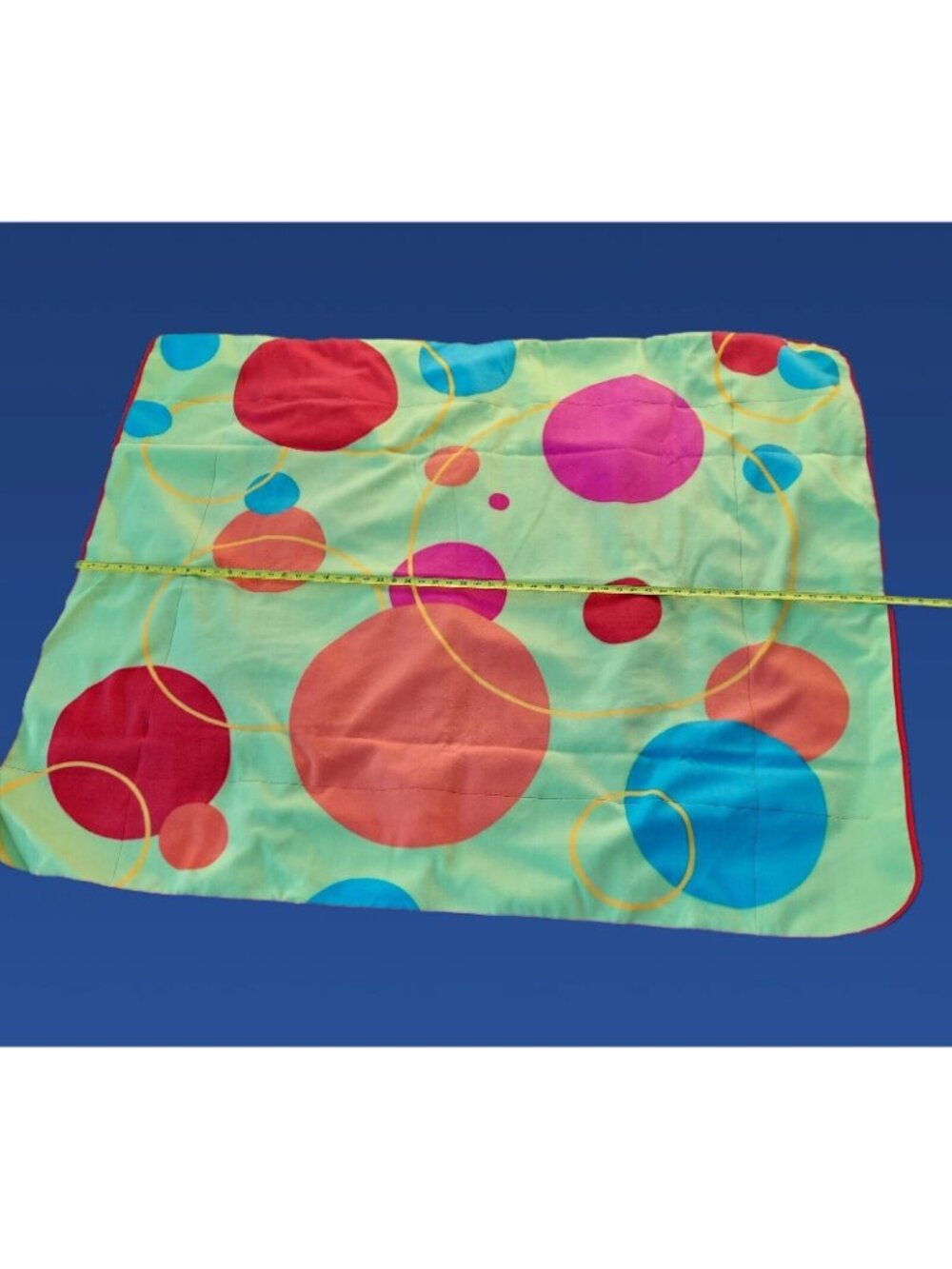 Travel Blanket On The Go Water Resistance 48"x 58" Fleece Inside Easy Carry - Picture 3 of 15